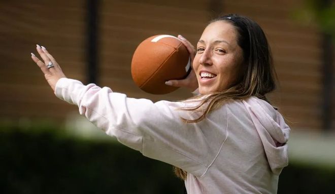 出明显优势 出明显优势