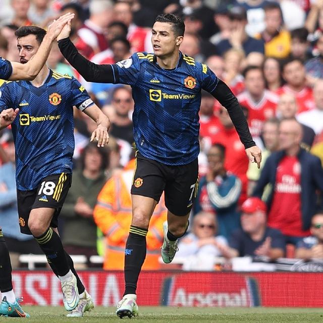 他的眼泪成 他的眼泪成